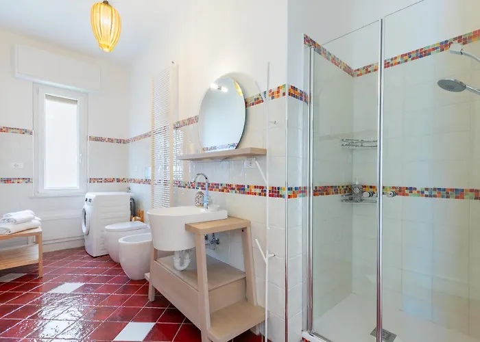 Hostdomus-seaside Appartement Noli