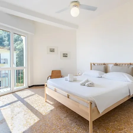Hostdomus-seaside Apartamento Noli
