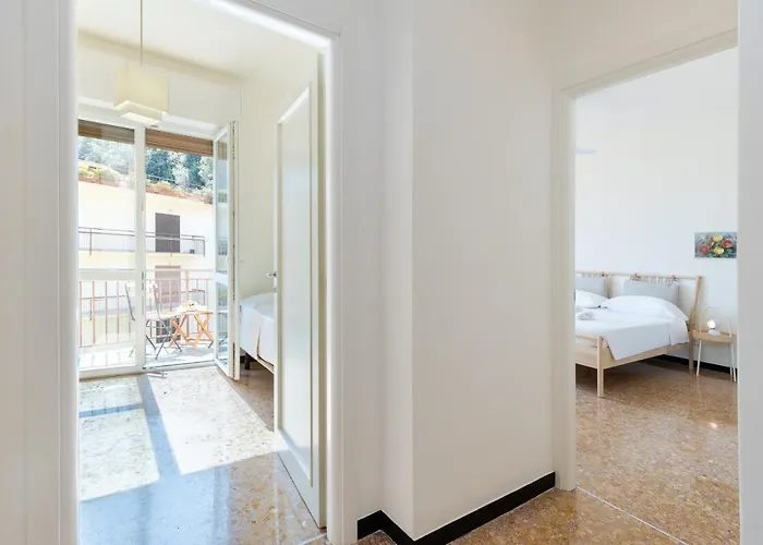 Hostdomus-seaside * Noli