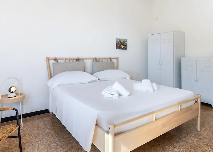 Hostdomus-seaside Appartamento Noli